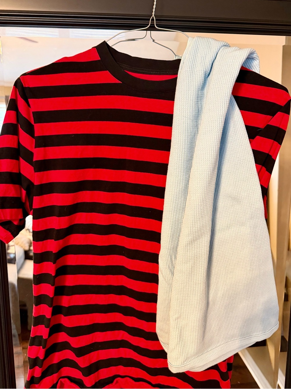 PEANUTS Linus Costume - Striped Tee & Blue Blankie - HALLOWEEN SALE! 🎃